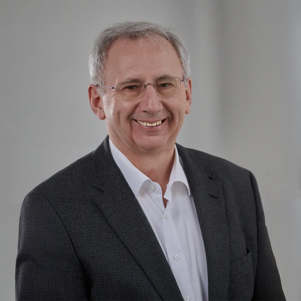 Portrait Helmut Schindler, Autor "Denk dein Glück"